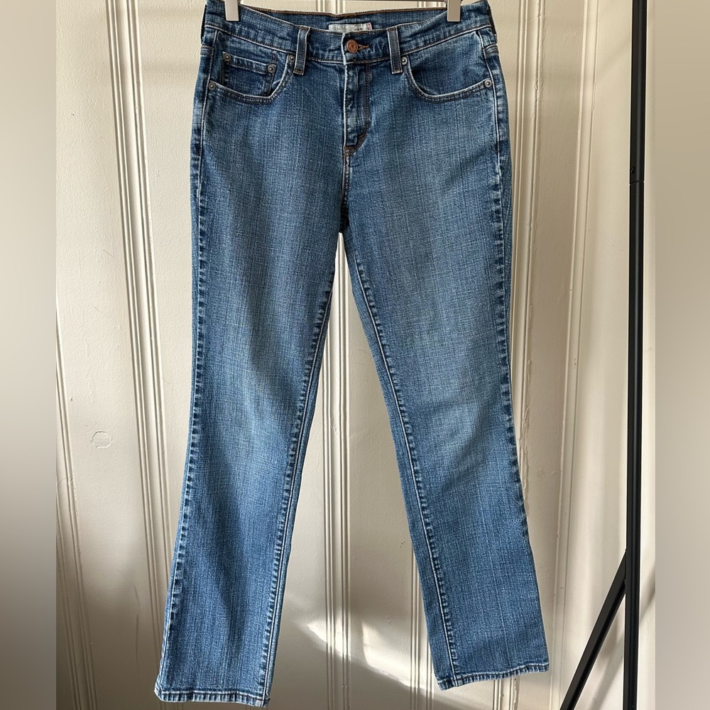 Straight Leg Levi's
